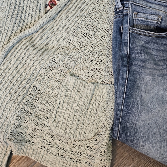 Anthropologie knit cardigan - Picture 4 of 8